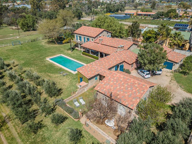 8 Bedroom Property for Sale in Oudtshoorn Western Cape